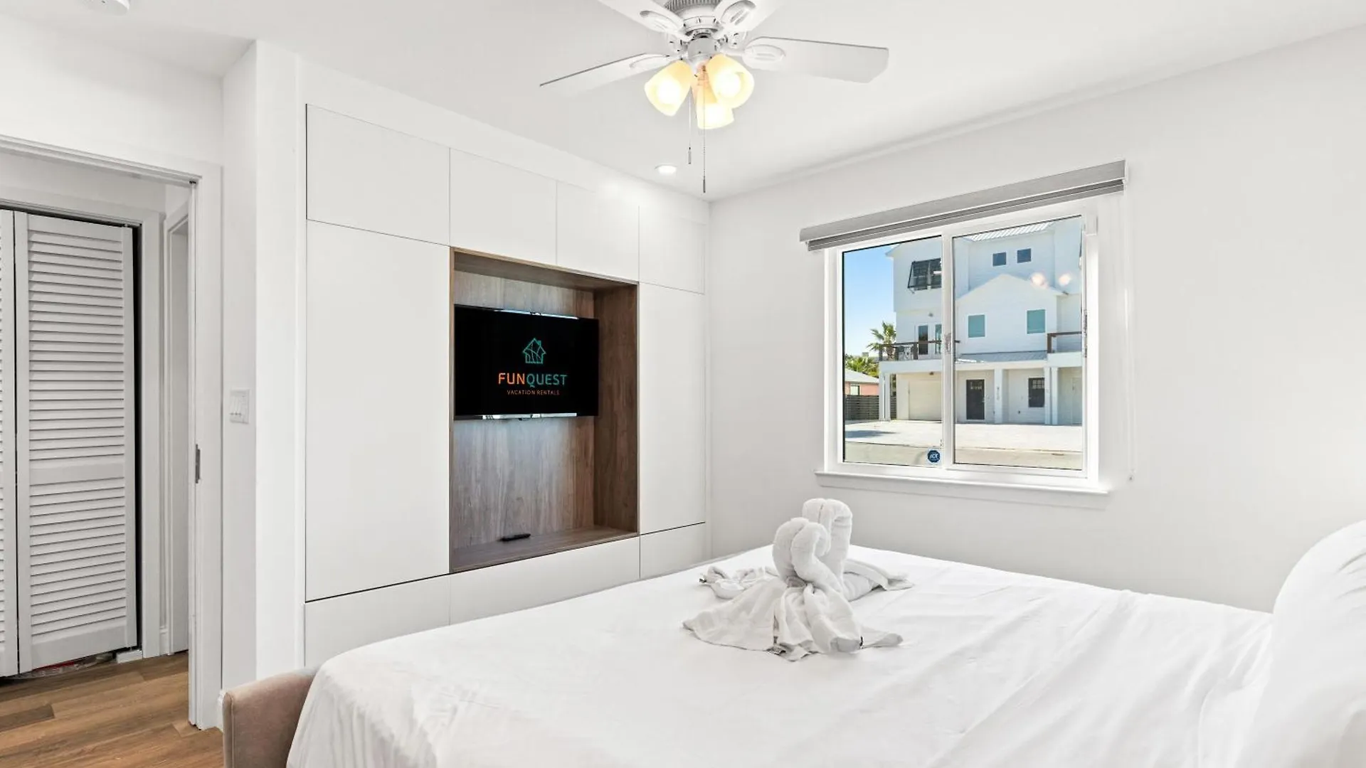 Ocean Breeze 1B Apartment Panama City Beach United States